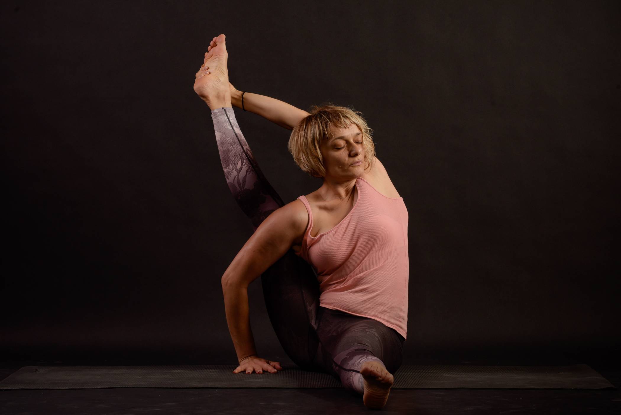 Hatha Joga — Balans i snaga